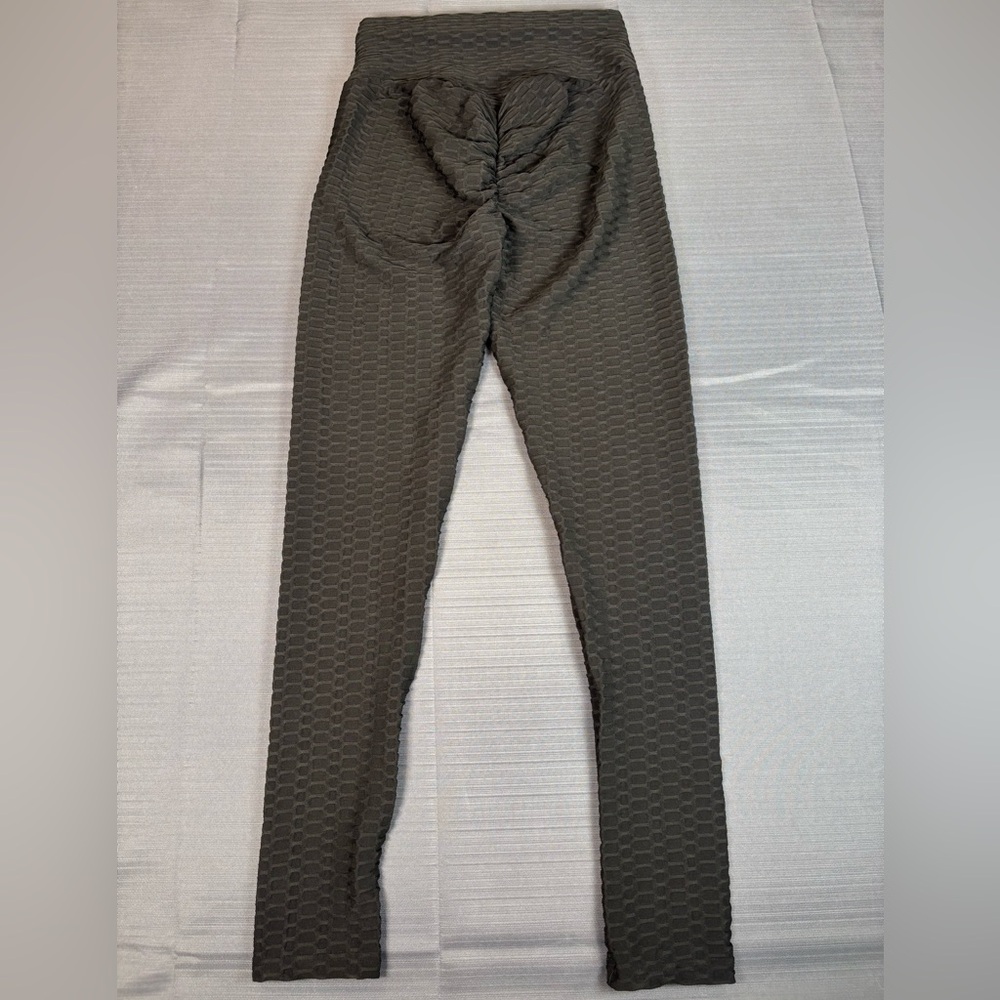 LA Society Textured High-Rise Leggings – Black – Size M (NWT)